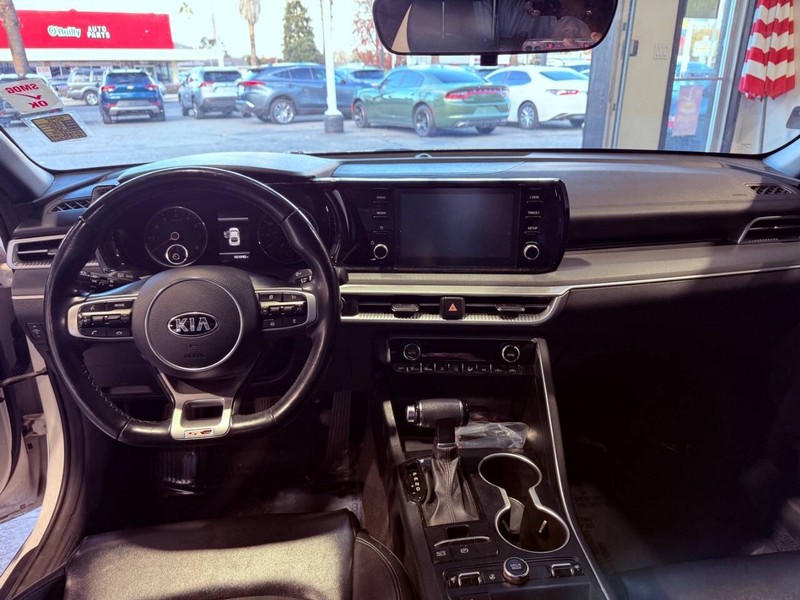 Kia K5 Vehicle Full-screen Gallery Image 48