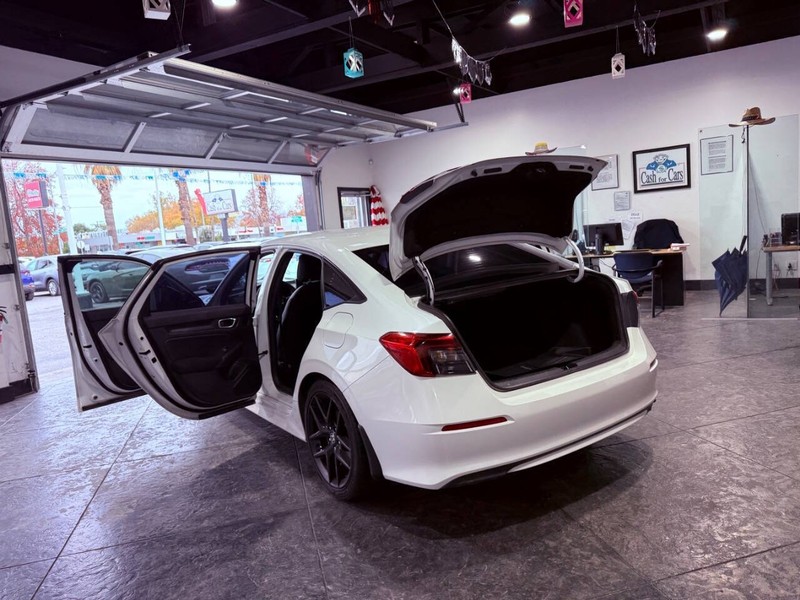 Honda Civic Sedan Vehicle Full-screen Gallery Image 47