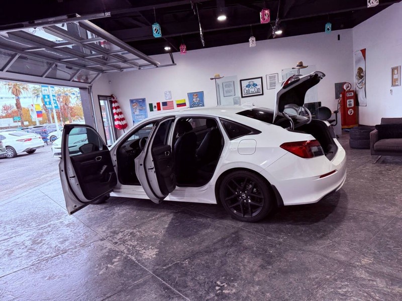 Honda Civic Sedan Vehicle Full-screen Gallery Image 49