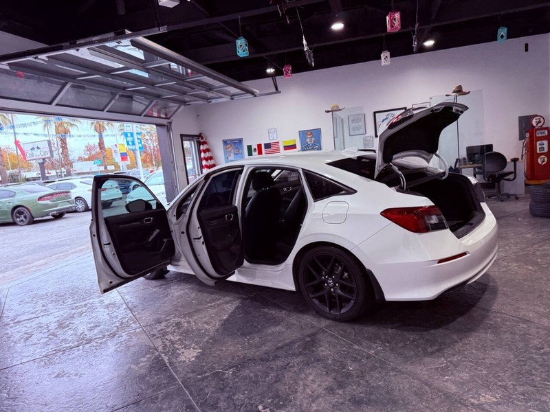 Honda Civic Sedan Vehicle Full-screen Gallery Image 50