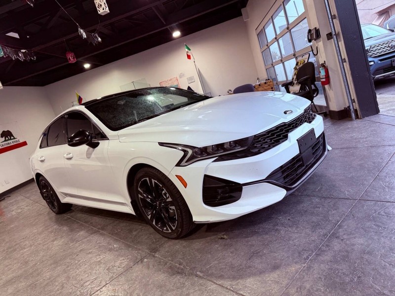 Kia K5 Vehicle Full-screen Gallery Image 42