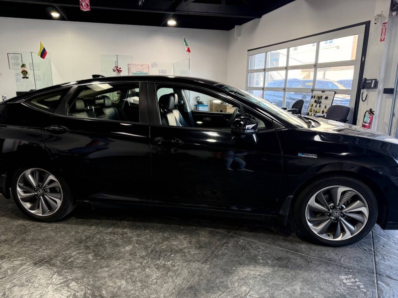Honda Clarity Plug-In Hybrid Vehicle Full-screen Gallery Image 44