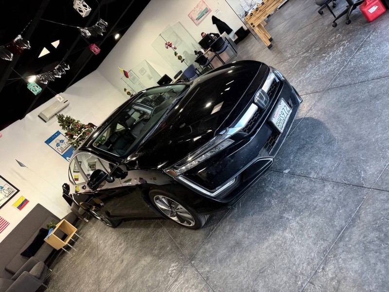 Honda Clarity Plug-In Hybrid Vehicle Full-screen Gallery Image 49