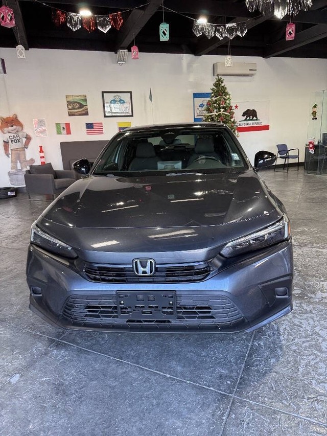 Honda Civic Sedan Vehicle Full-screen Gallery Image 02