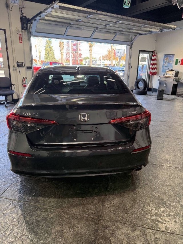 Honda Civic Sedan Vehicle Full-screen Gallery Image 37