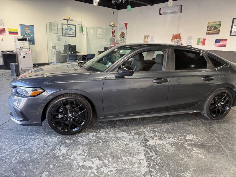 Honda Civic Sedan Vehicle Full-screen Gallery Image 12