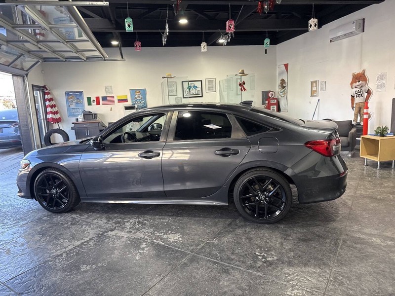 Honda Civic Sedan Vehicle Full-screen Gallery Image 23