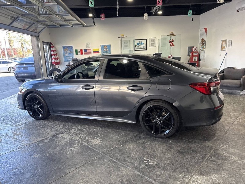 Honda Civic Sedan Vehicle Full-screen Gallery Image 25