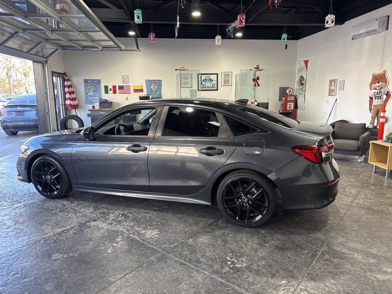 Honda Civic Sedan Vehicle Full-screen Gallery Image 26