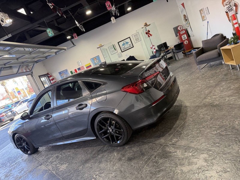 Honda Civic Sedan Vehicle Full-screen Gallery Image 33