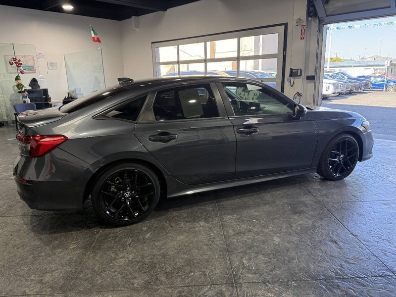 Honda Civic Sedan Vehicle Full-screen Gallery Image 40