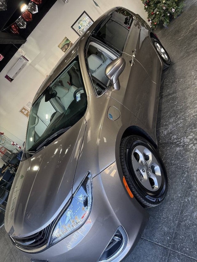 Chrysler Pacifica Vehicle Full-screen Gallery Image 04