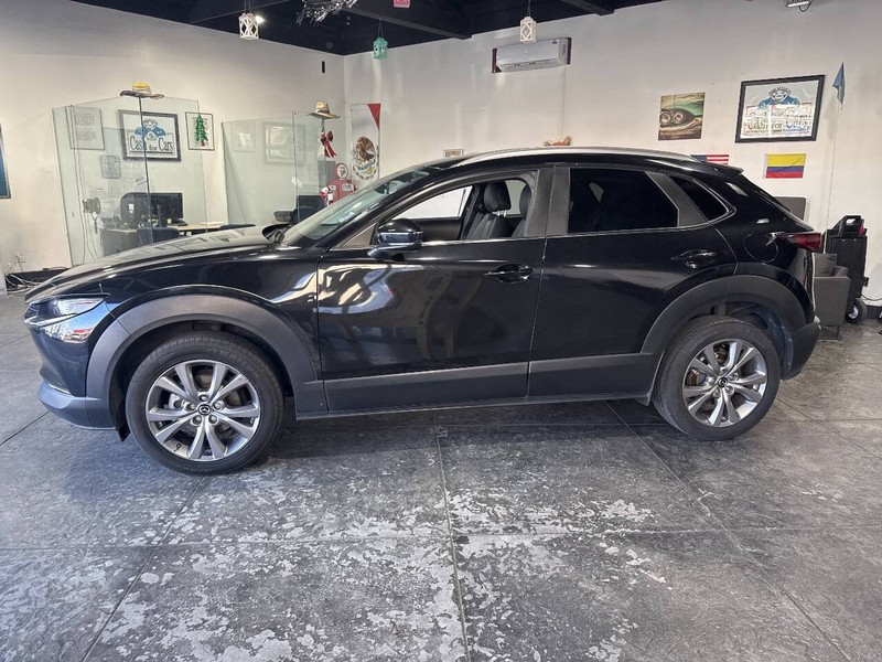 Mazda CX-30 Vehicle Full-screen Gallery Image 20