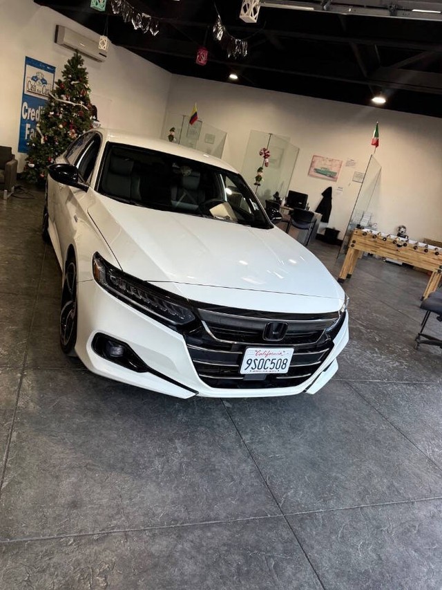 Honda Accord Hybrid Vehicle Full-screen Gallery Image 49