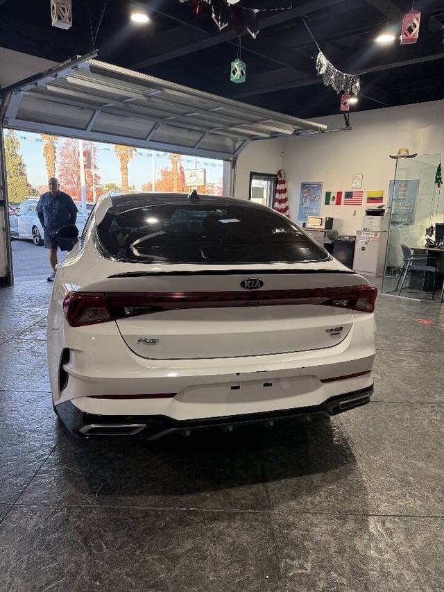 Kia K5 Vehicle Full-screen Gallery Image 34