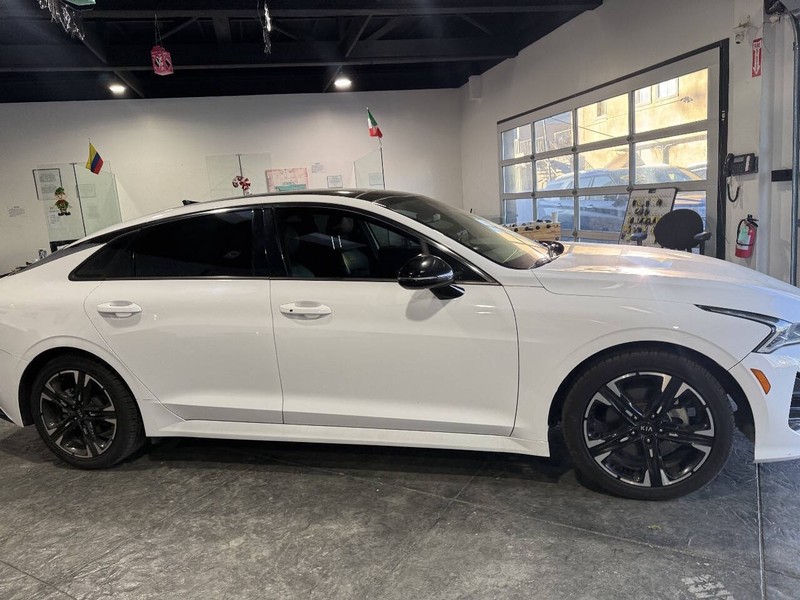 Kia K5 Vehicle Full-screen Gallery Image 41