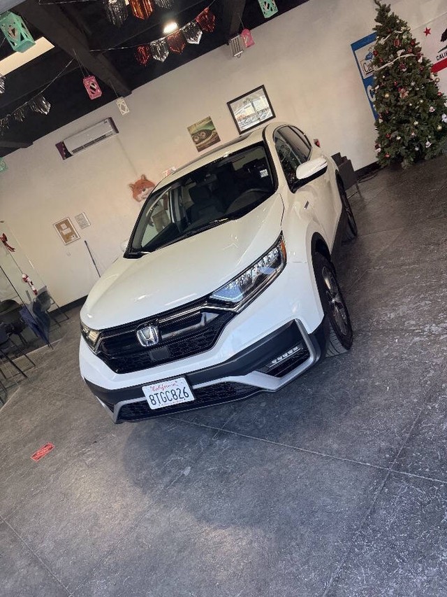 Honda CR-V Hybrid Vehicle Full-screen Gallery Image 09