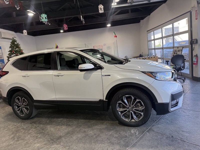 Honda CR-V Hybrid Vehicle Full-screen Gallery Image 41