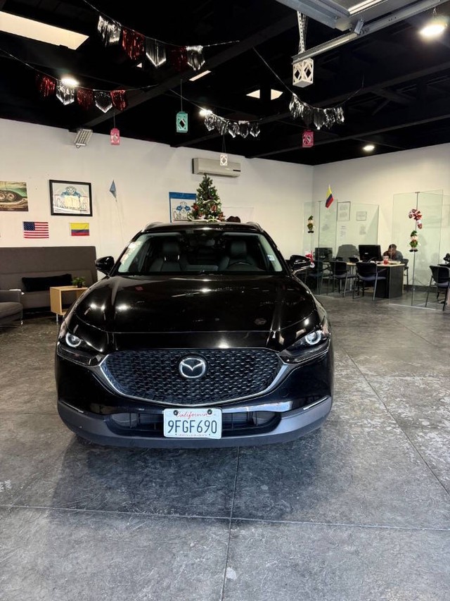 Mazda CX-30 Vehicle Full-screen Gallery Image 08