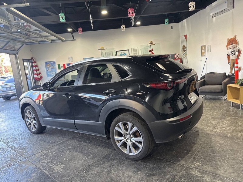 Mazda CX-30 Vehicle Full-screen Gallery Image 35