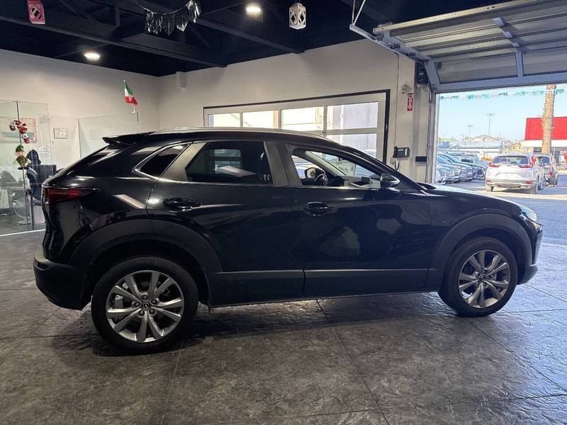 Mazda CX-30 Vehicle Full-screen Gallery Image 46