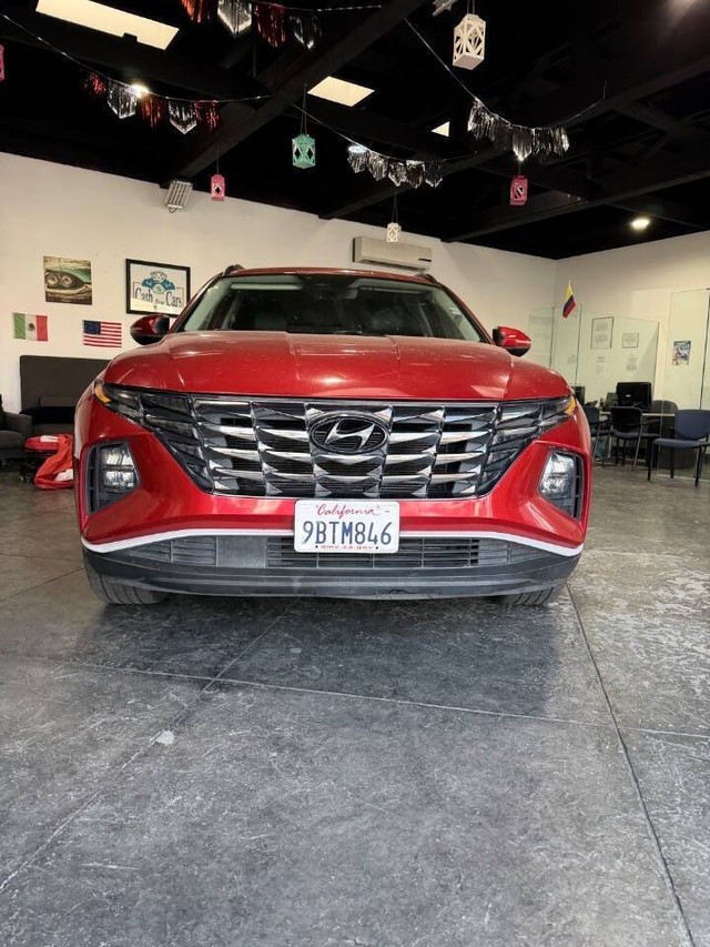Hyundai Tucson Vehicle Full-screen Gallery Image 03