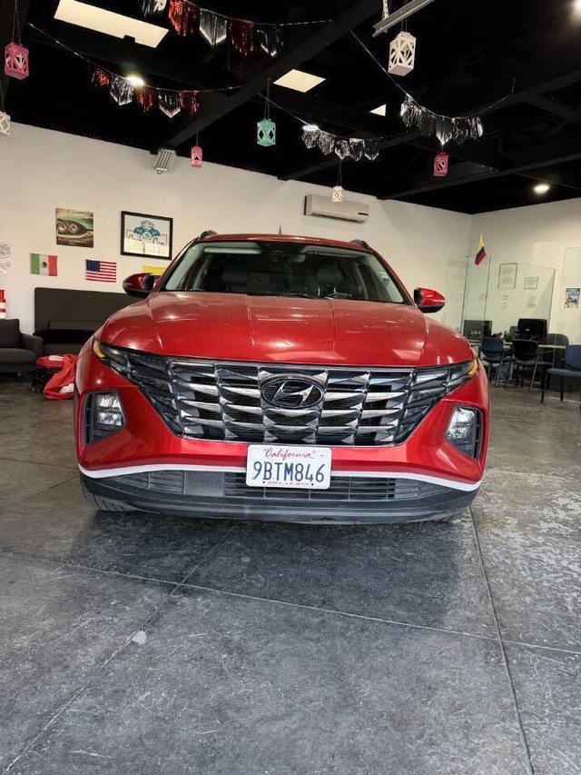 Hyundai Tucson Vehicle Full-screen Gallery Image 05