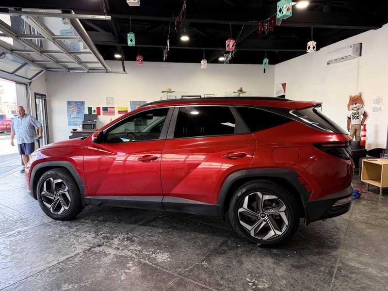 Hyundai Tucson Vehicle Full-screen Gallery Image 25