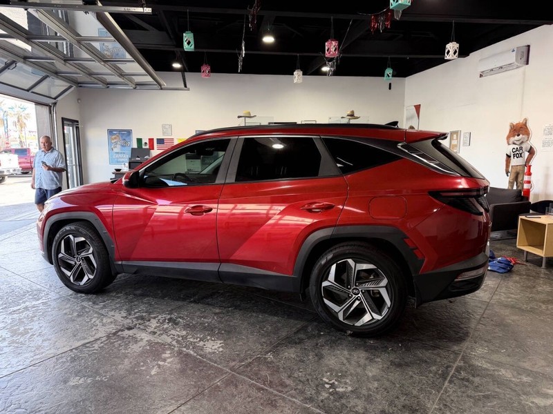 Hyundai Tucson Vehicle Full-screen Gallery Image 30