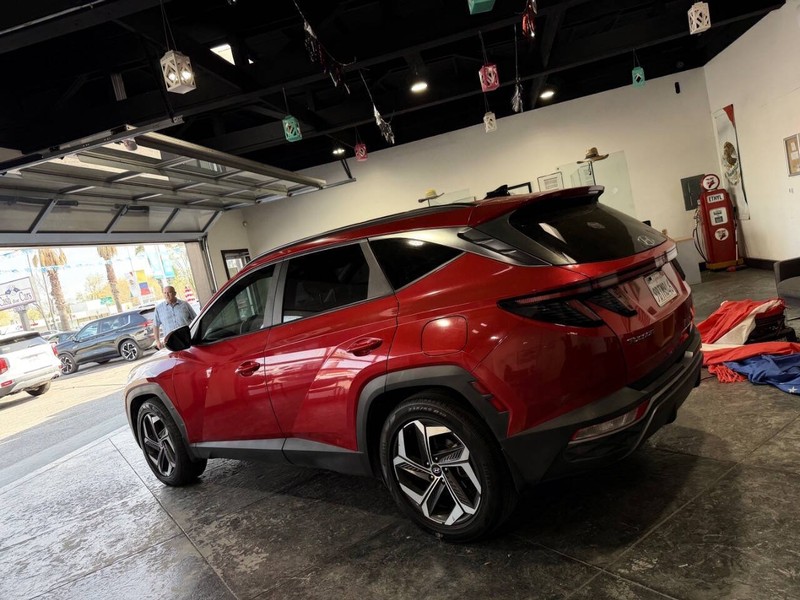 Hyundai Tucson Vehicle Full-screen Gallery Image 31