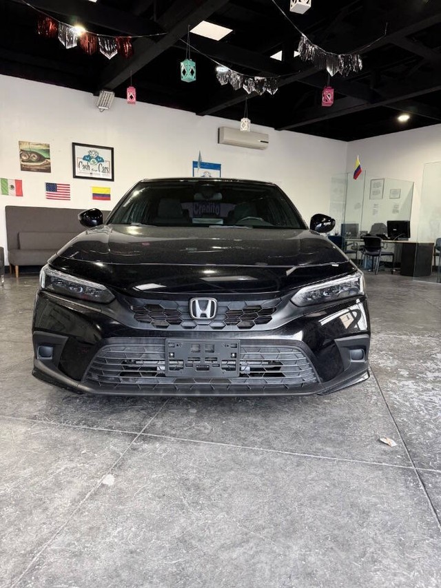 Honda Civic Hatchback Vehicle Full-screen Gallery Image 05