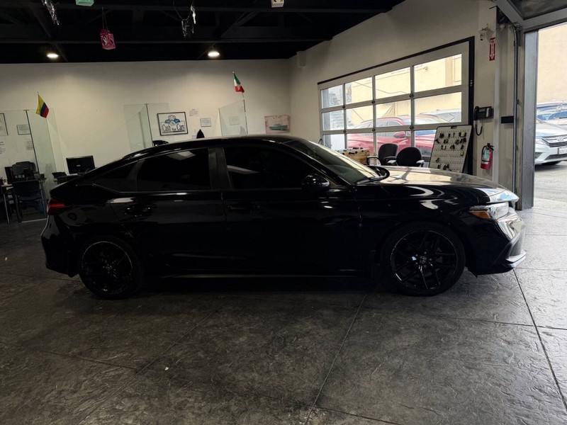 Honda Civic Hatchback Vehicle Full-screen Gallery Image 39