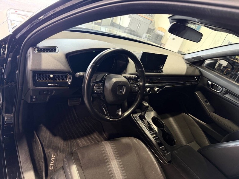 Honda Civic Hatchback Vehicle Full-screen Gallery Image 44