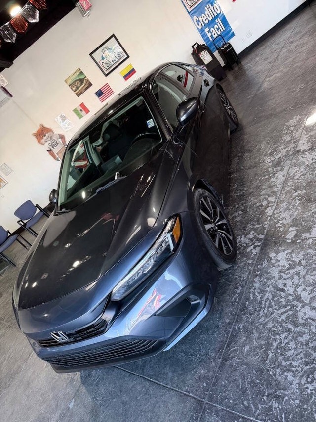 Honda Civic Sedan Vehicle Full-screen Gallery Image 12