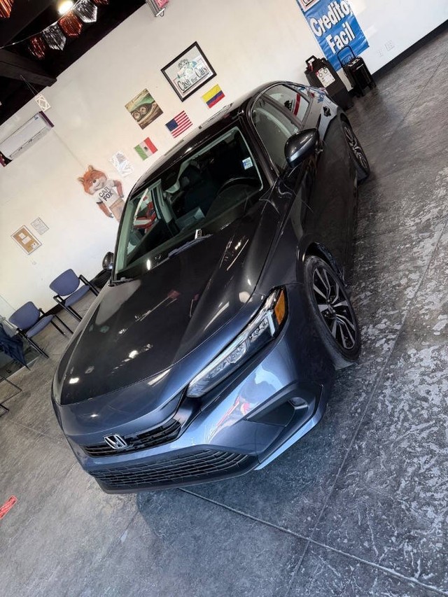 Honda Civic Sedan Vehicle Full-screen Gallery Image 13