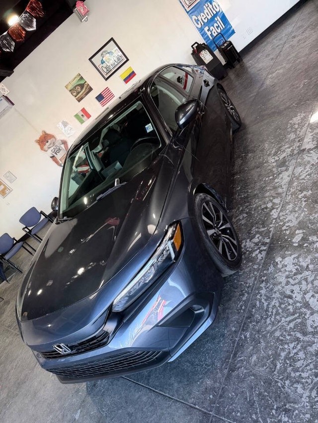Honda Civic Sedan Vehicle Full-screen Gallery Image 17