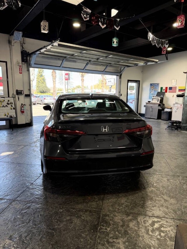 Honda Civic Sedan Vehicle Full-screen Gallery Image 35