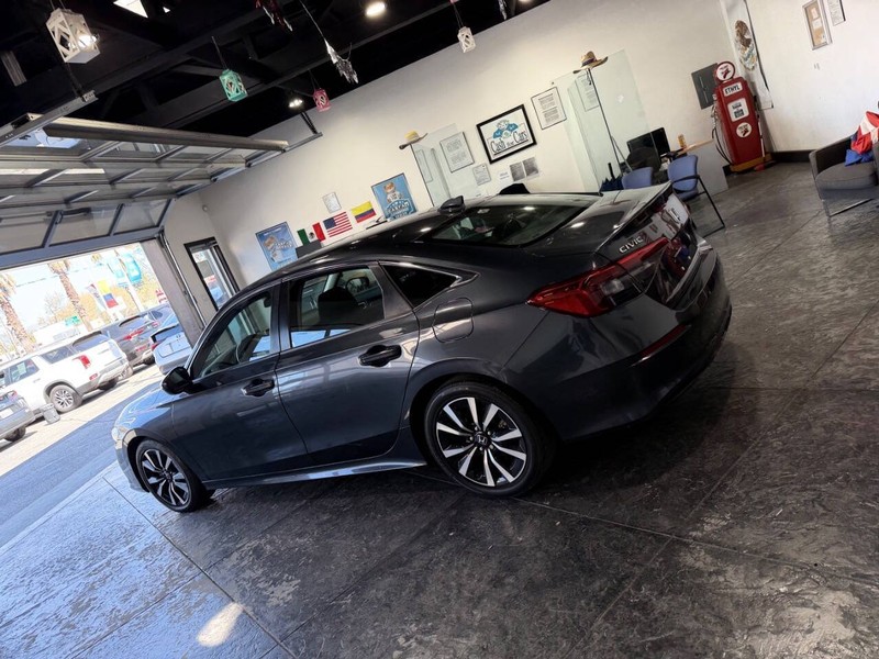 Honda Civic Sedan Vehicle Full-screen Gallery Image 33