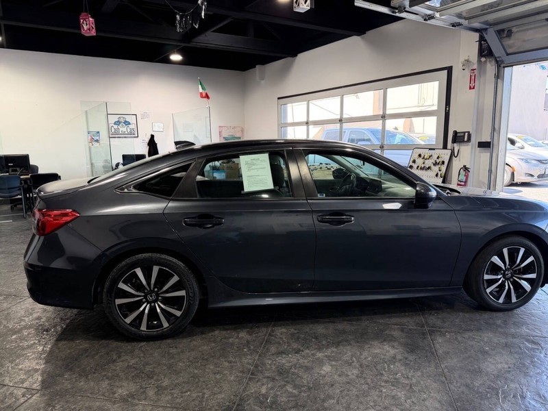 Honda Civic Sedan Vehicle Full-screen Gallery Image 37
