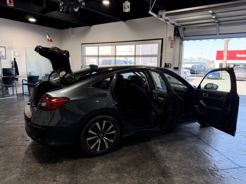 Honda Civic Sedan Vehicle Full-screen Gallery Image 50