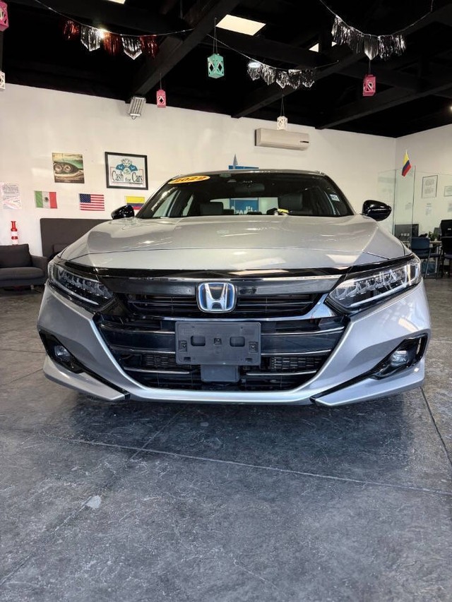 Honda Accord Hybrid Vehicle Full-screen Gallery Image 04