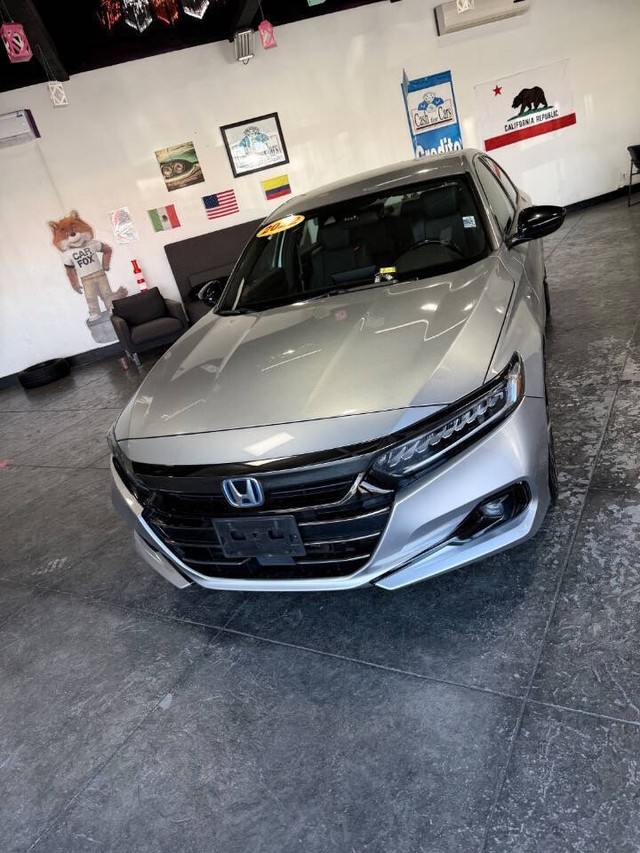Honda Accord Hybrid Vehicle Full-screen Gallery Image 11