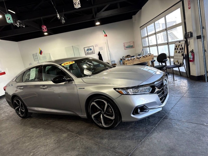 Honda Accord Hybrid Vehicle Full-screen Gallery Image 46