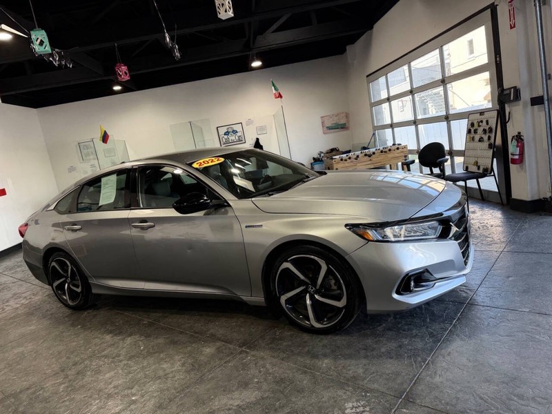 Honda Accord Hybrid Vehicle Full-screen Gallery Image 48