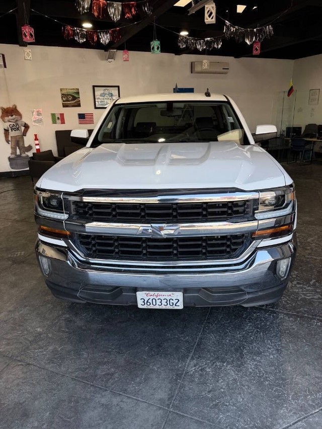 Chevrolet Silverado 1500 Vehicle Full-screen Gallery Image 09