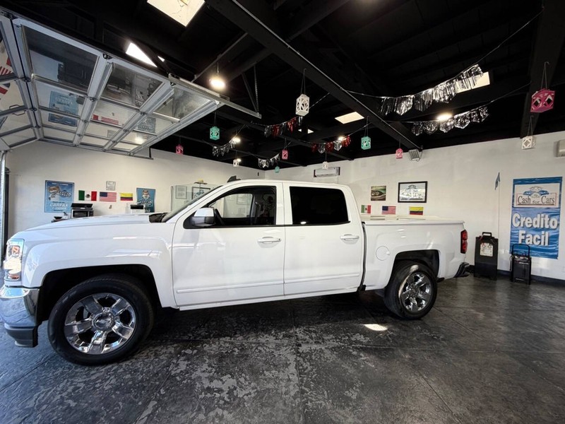 Chevrolet Silverado 1500 Vehicle Full-screen Gallery Image 11