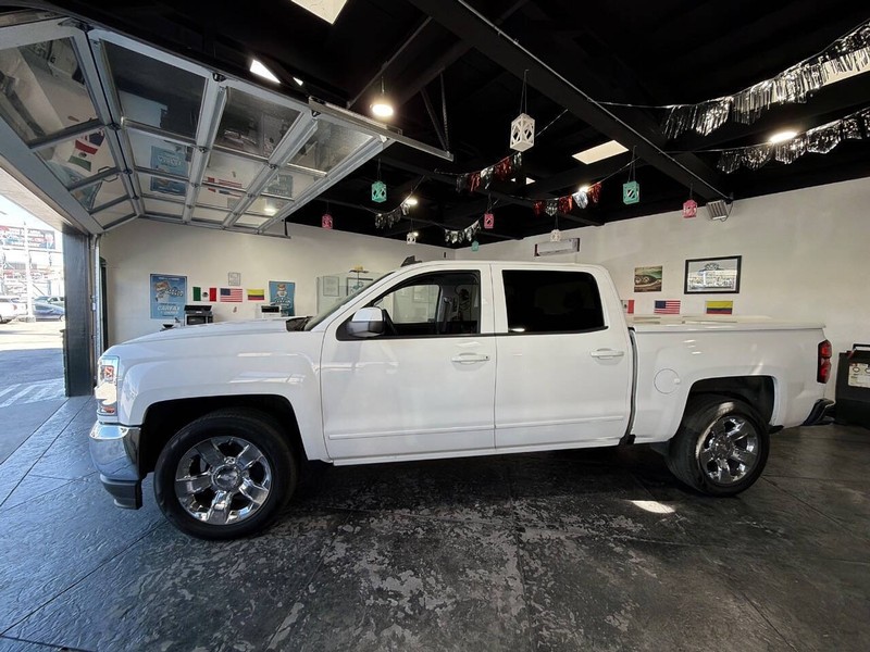Chevrolet Silverado 1500 Vehicle Full-screen Gallery Image 16