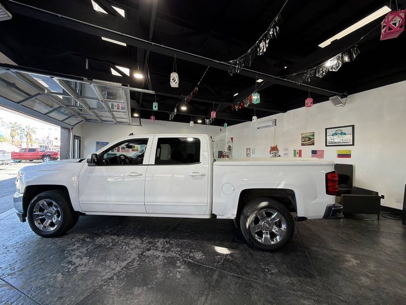 Chevrolet Silverado 1500 Vehicle Full-screen Gallery Image 23