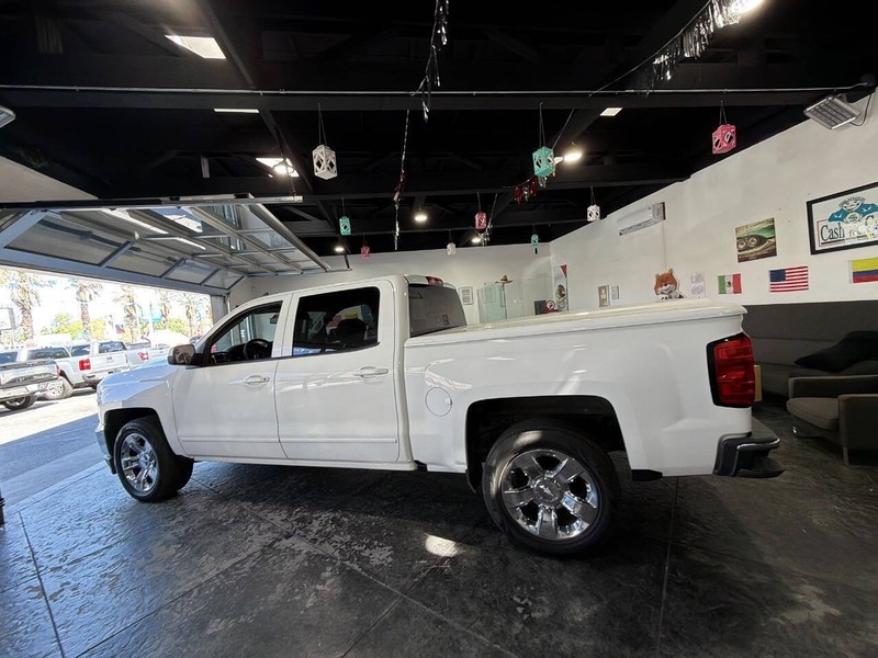 Chevrolet Silverado 1500 Vehicle Full-screen Gallery Image 29