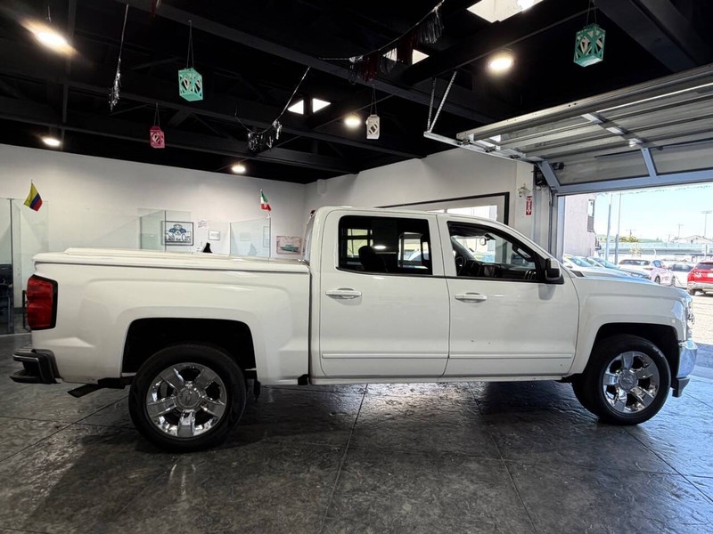 Chevrolet Silverado 1500 Vehicle Full-screen Gallery Image 39